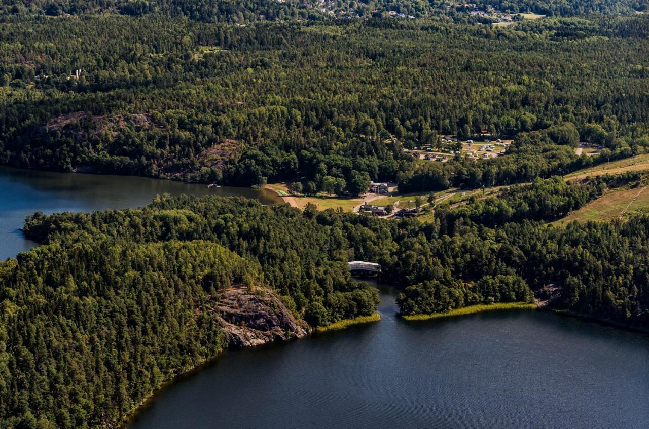 Stockholm Swecamp Flottsbro Hotel Huddinge Bagian luar foto
